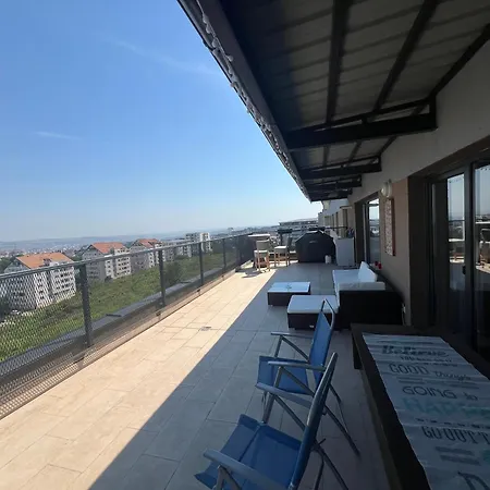 Penthouse With Amazing Views Lägenhet